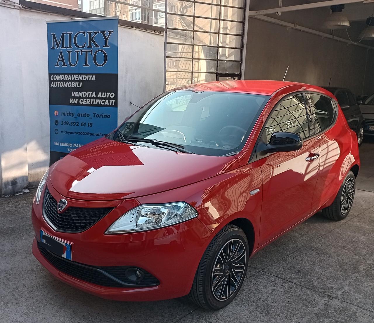Lancia Ypsilon 1.0 FireFly 5 porte S&S Hybrid Ecochic Gold