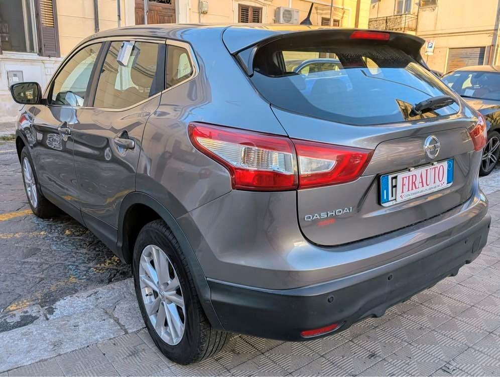 Nissan Qashqai 1.5 dCi N-Connecta