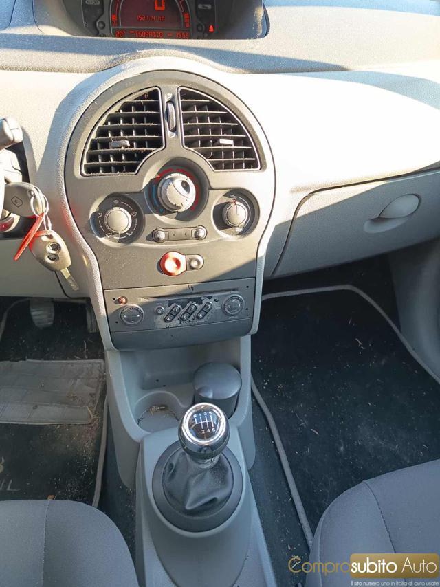 RENAULT Modus 1.2 16V Luxe