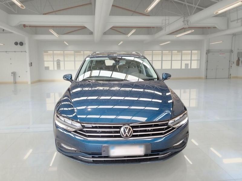VOLKSWAGEN PASSAT VARIANT 2.0 TDI SCR EVO 110 KW BUSINESS DSG STATION WAGON