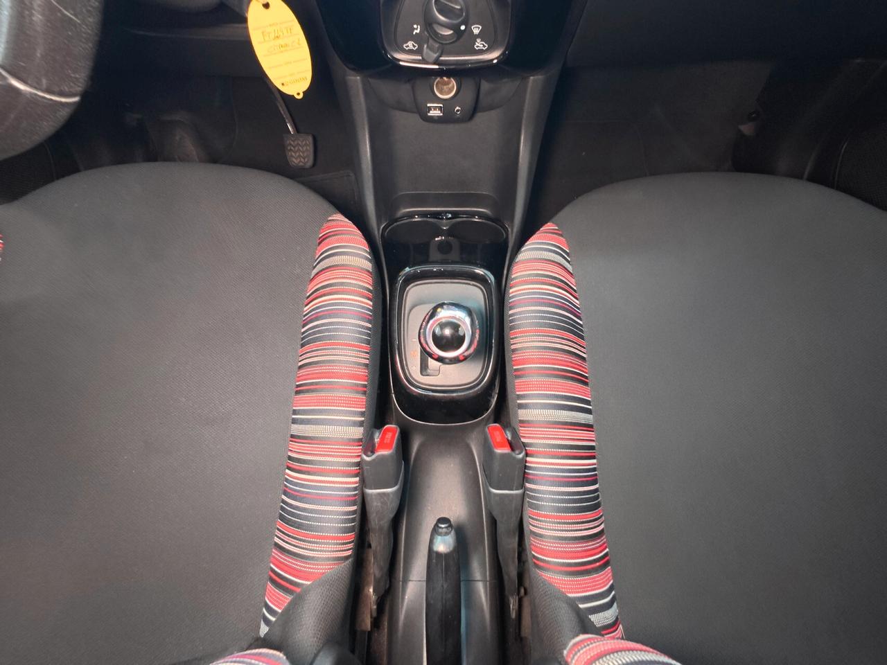 Citroen C1 VTi 72 Feel - ETG 5 porte AUTOMATICA