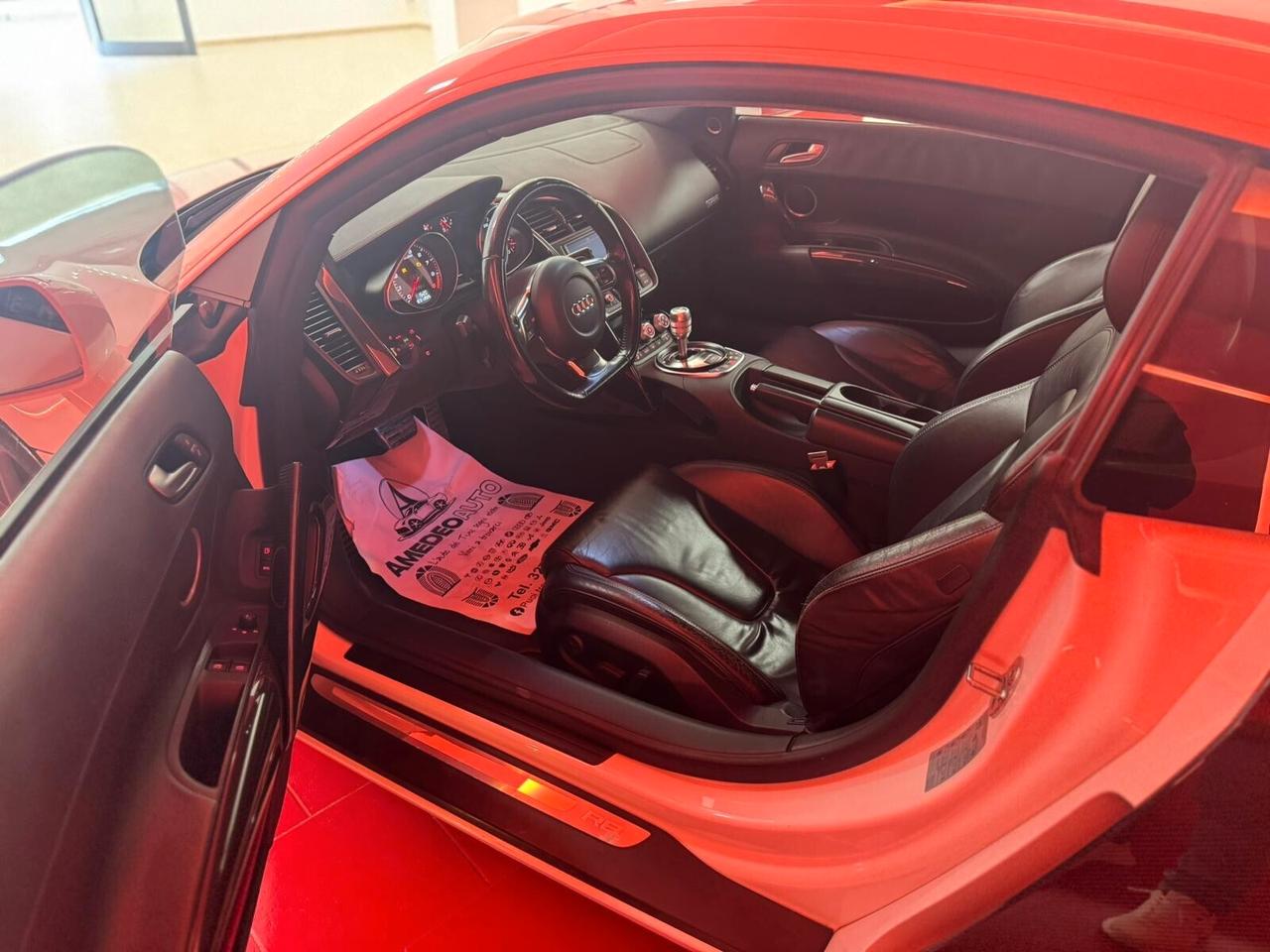 Audi R8 4.2 V8 FSI quattro R tronic