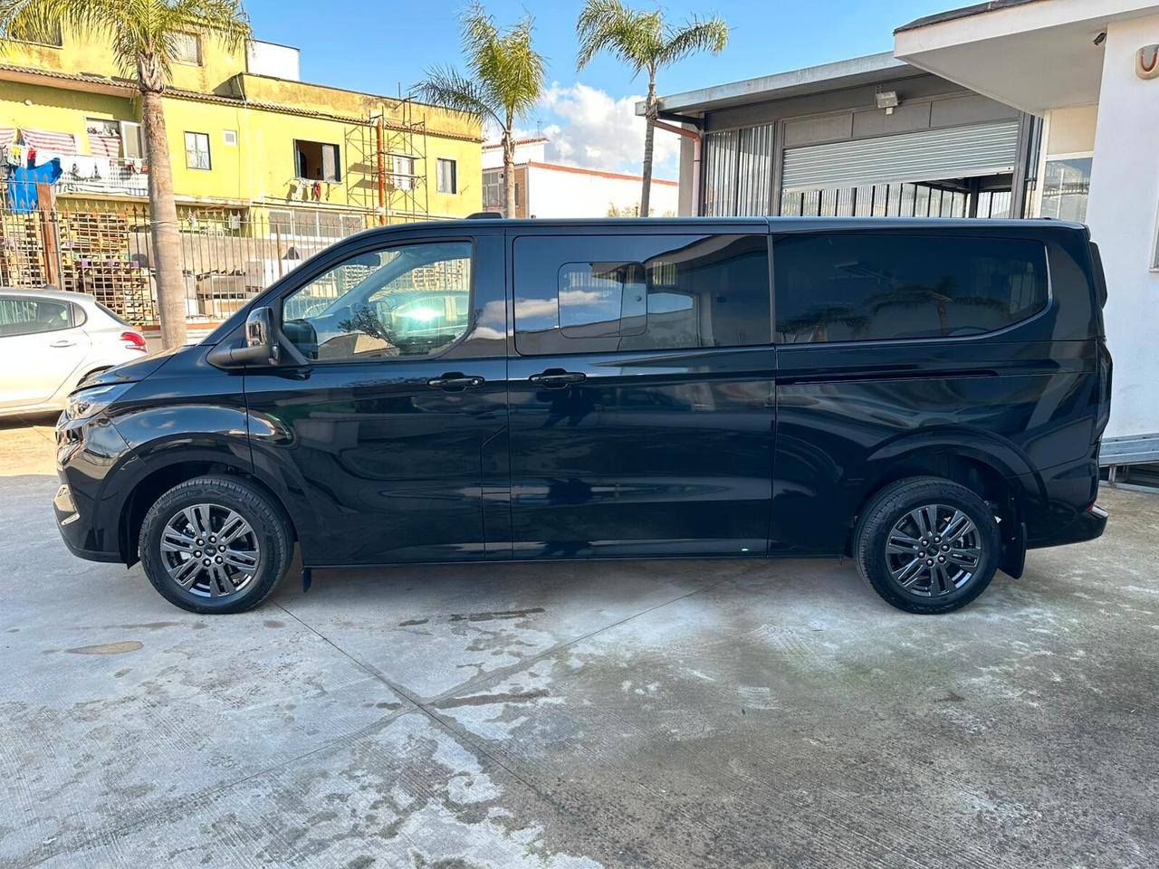 Ford Tourneo Custom TITANIUM