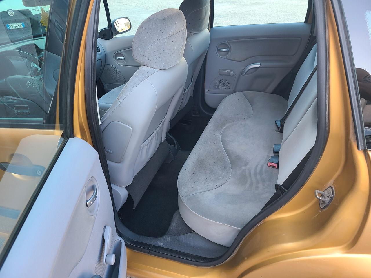 Citroen C3 benzina 1.1 cilindrata 140.000km