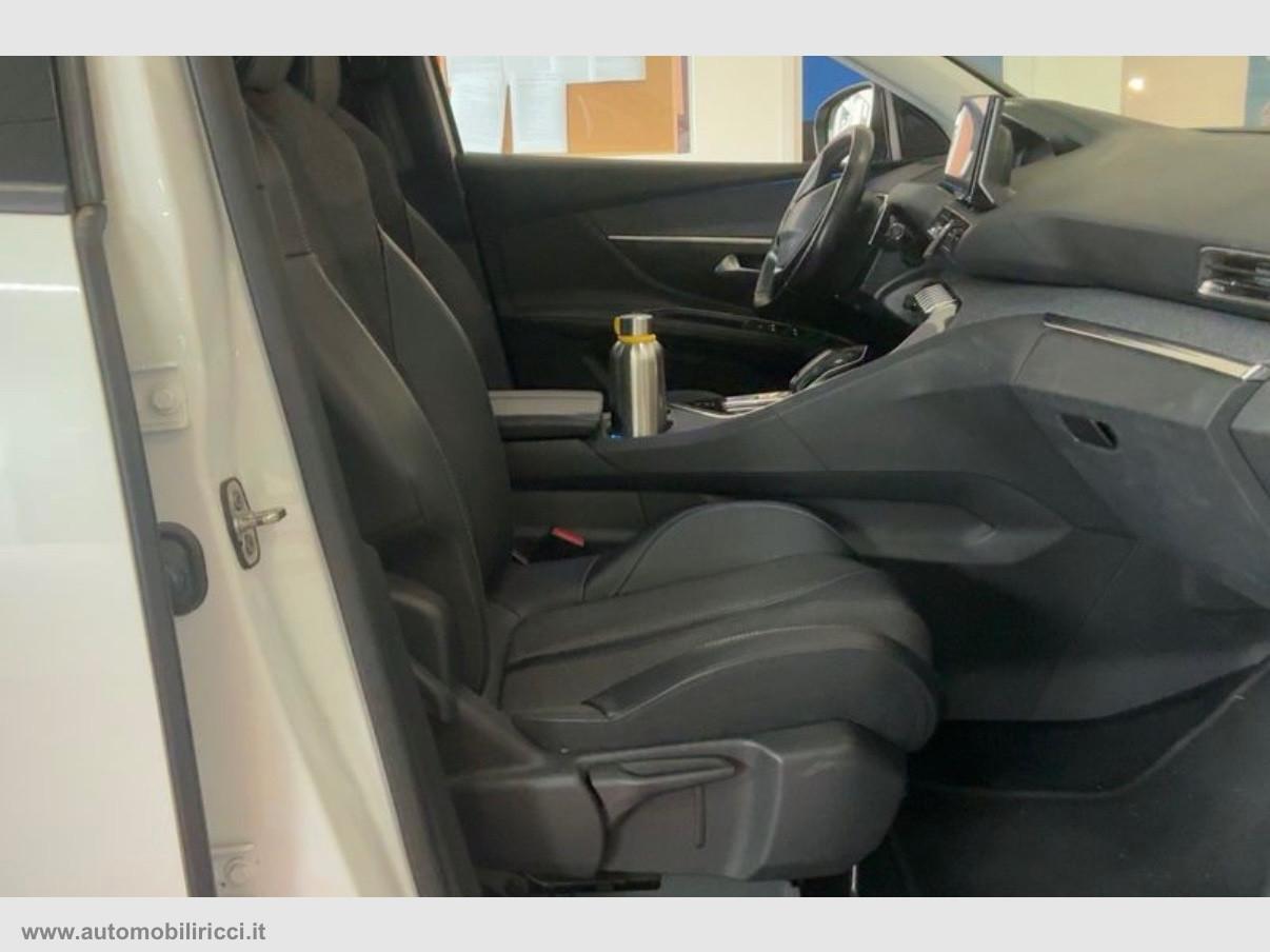 PEUGEOT 5008 PureTech Turbo 130 Allure 7 POSTI