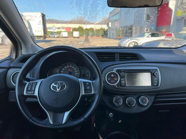 TOYOTA Yaris 1.0 5 porte Lounge