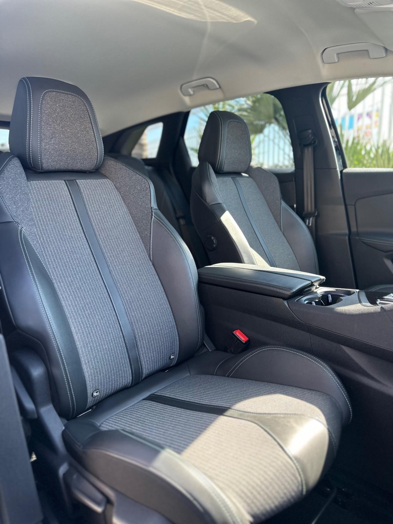 Peugeot 3008 BlueHDi 130 S&S EAT8 Allure Pack