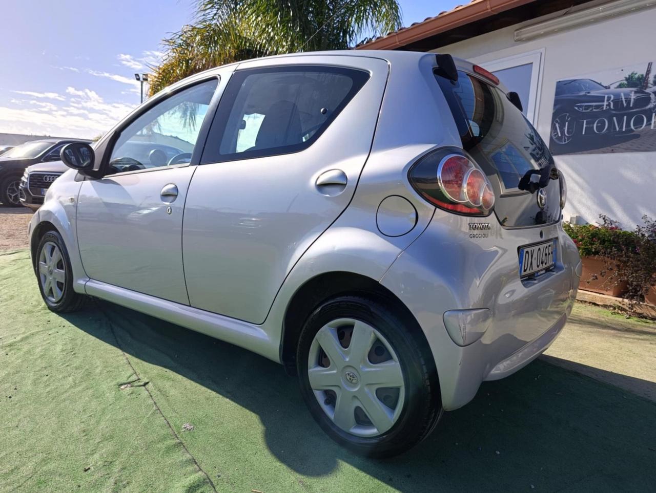 Toyota Aygo 1.0 12V VVT-i 5 porte 2009 - NEOPATENTATI