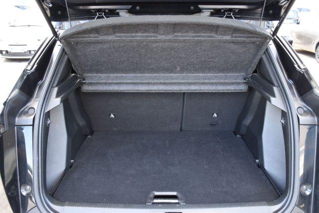 PEUGEOT 2008 BlueHDi 110 S&S Allure