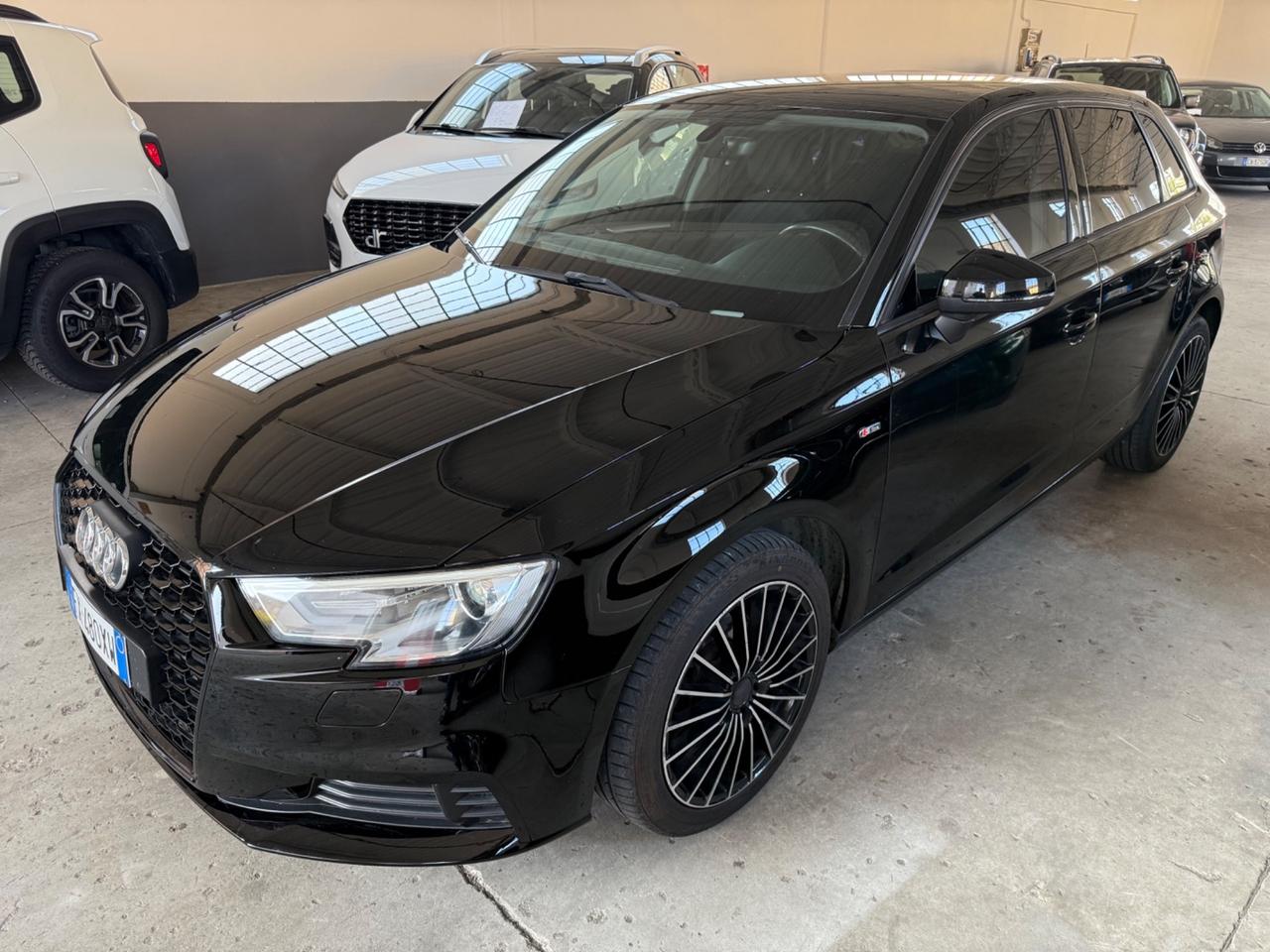 Audi A3 SPB 1.6 TDI Sport GRIGLIA RS VOLANTE S-Line
