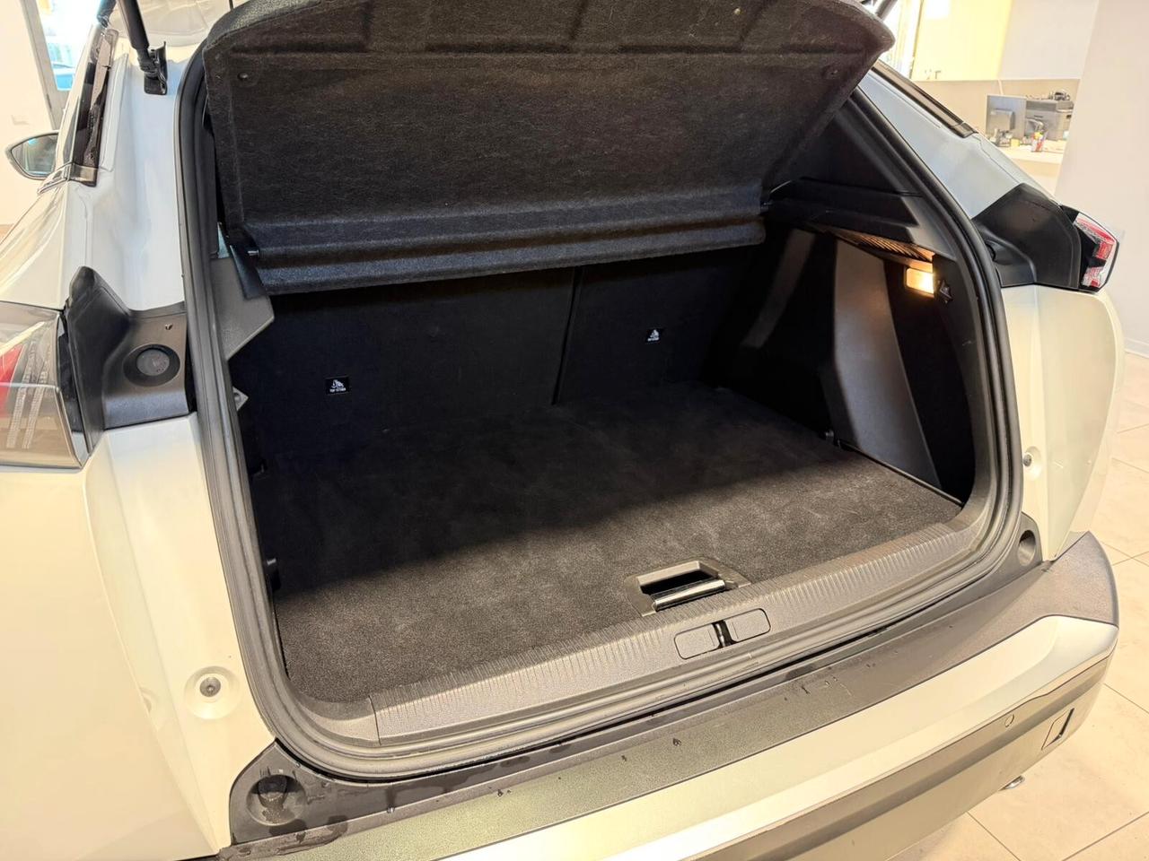 Peugeot 2008 BlueHDi 130 S&S EAT8 GT