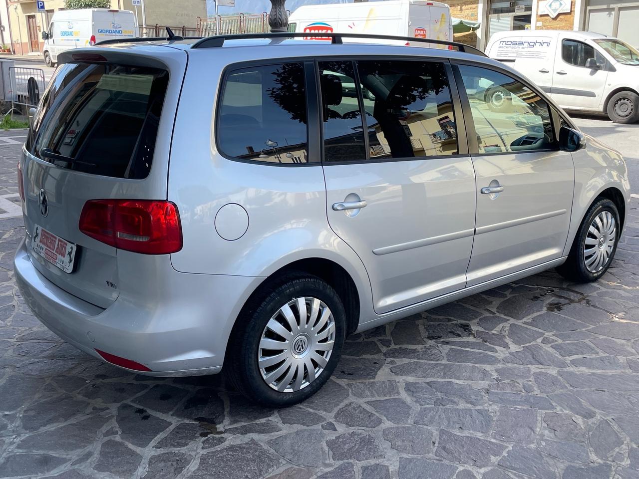 Volkswagen Touran 1.6 TDI DSG Comfortline 7 POSTI