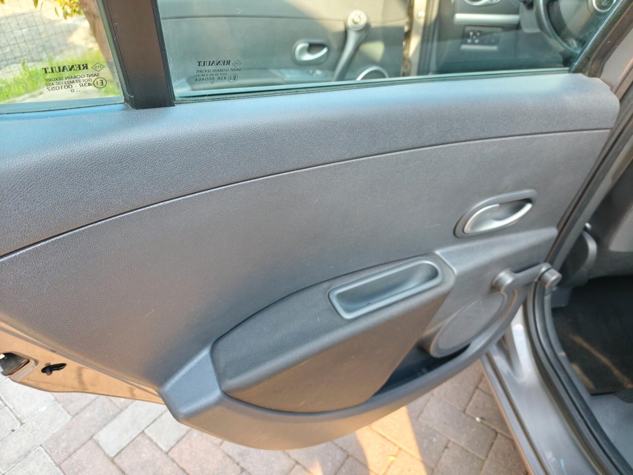 Renault Clio 1.2 75CV 5 porte – Solo 89.000 km – OK NEOPATENTATI