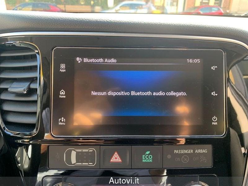 Mitsubishi Outlander 2.2 DI-D 4WD Instyle Plus SDA 7p.