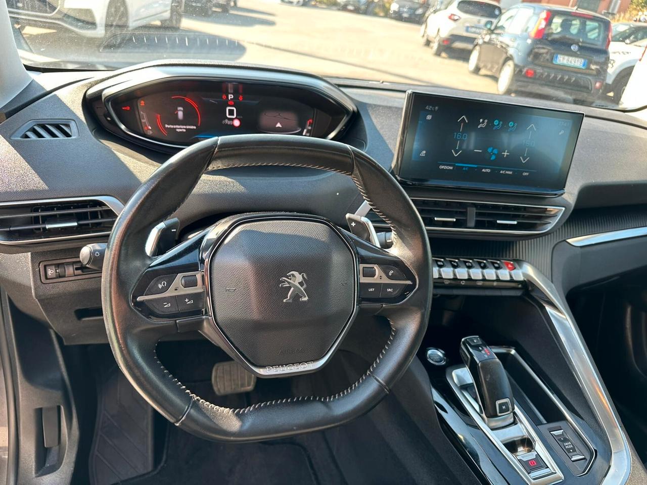 Peugeot 3008 BlueHDi 130 S&S EAT8 Allure