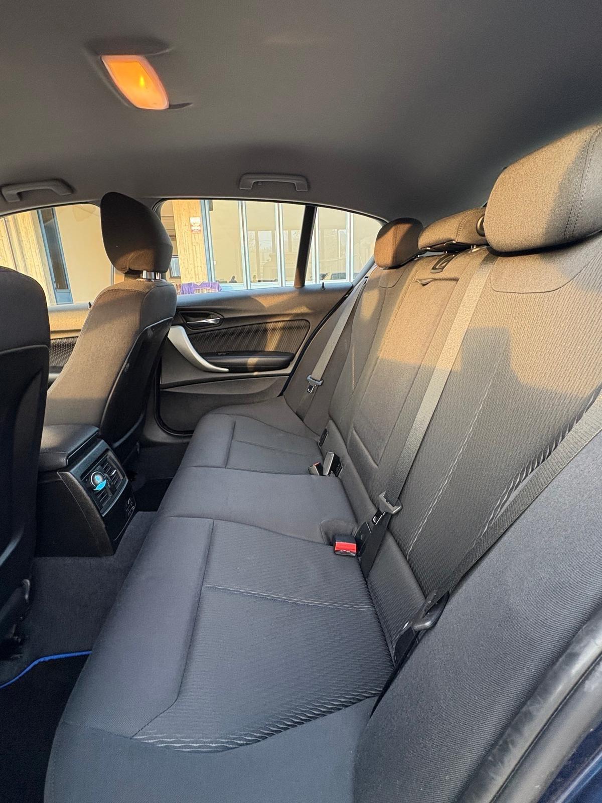 Bmw 114 114d 5p. Urban