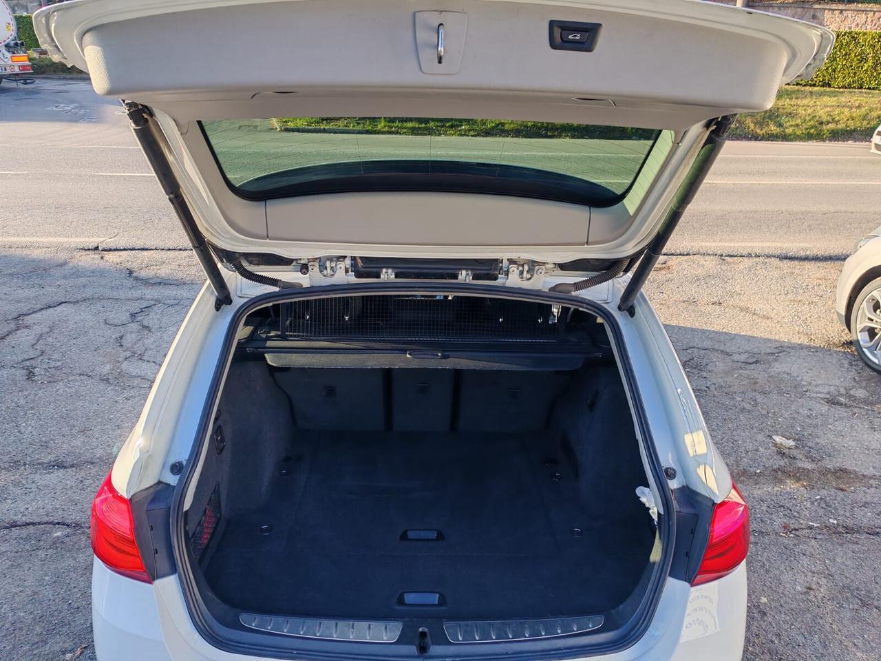 Bmw 320 320d xDrive Touring Luxury