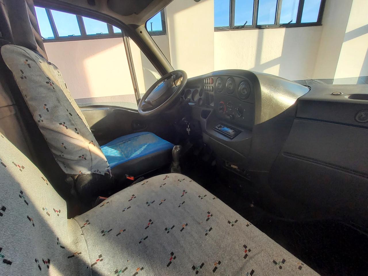 Iveco Daily 35S13 2.8 TDI PC Cabinato