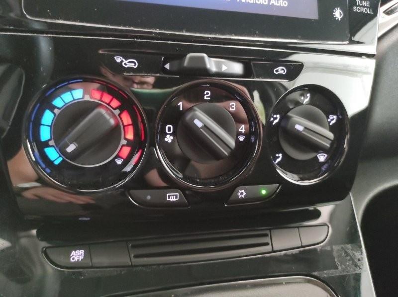 LANCIA Ypsilon 3ª serie - Ypsilon 1.0 FireFly 5 porte S&S Hybrid Gold