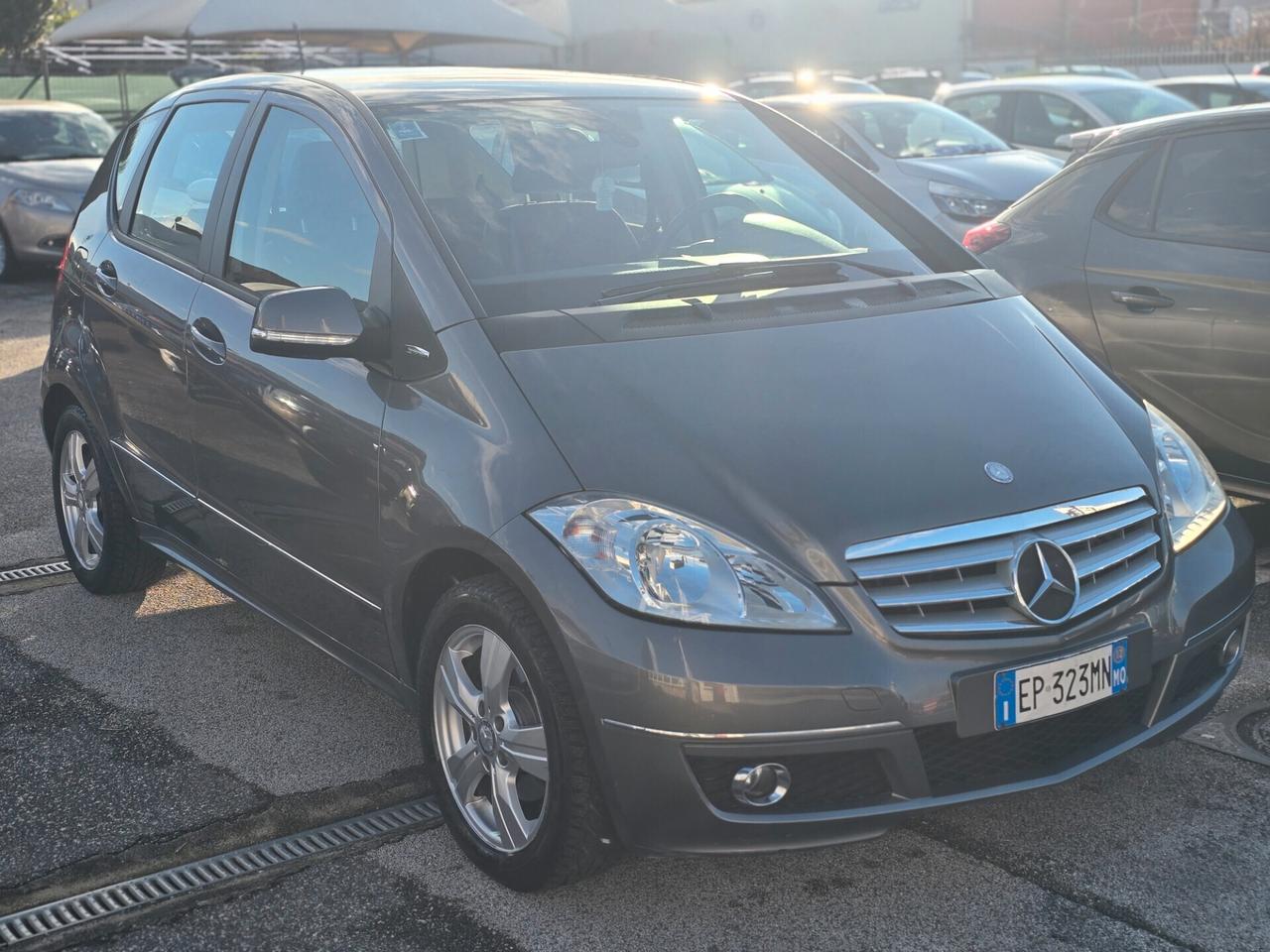 Mercedes-benz A 180 CDI BlueEFFICIENCY Automatic Premium
