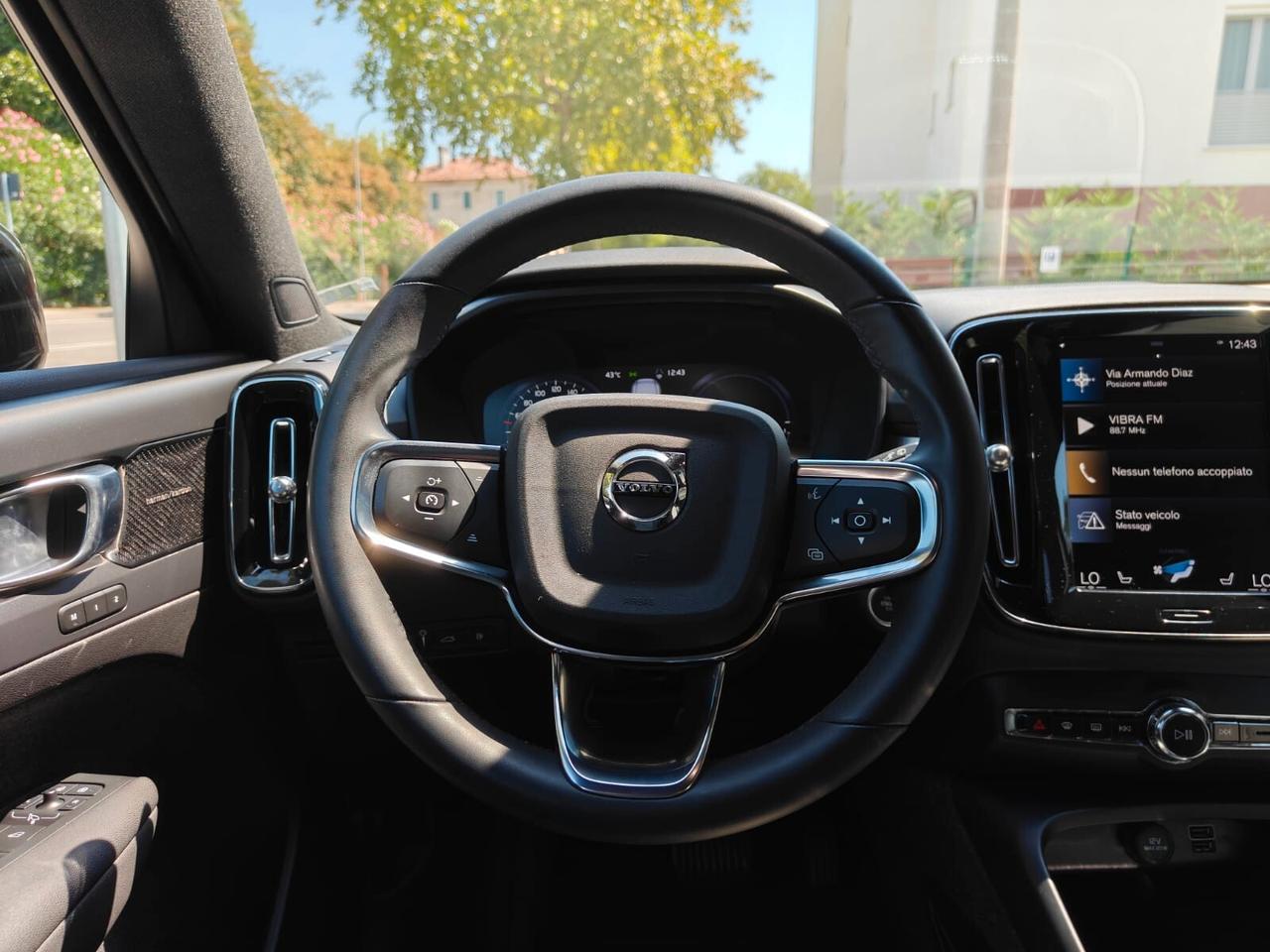 Volvo XC40 T4 Recharge Plug-in Hybrid automatico Plus Dark
