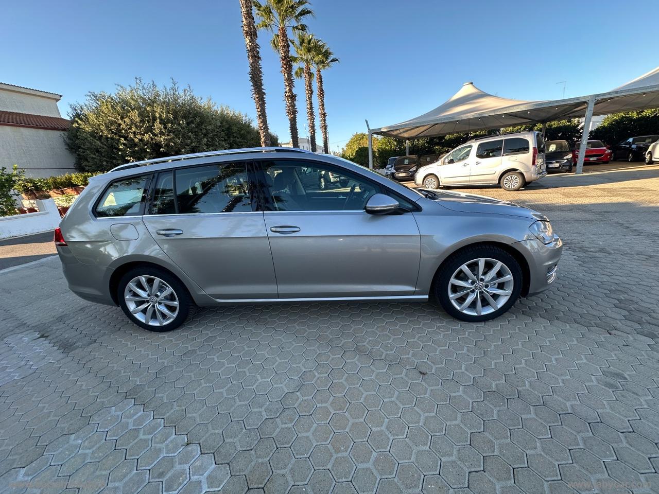 VOLKSWAGEN Golf Variant 1.6 BlueTDI 110 DSG Highl.