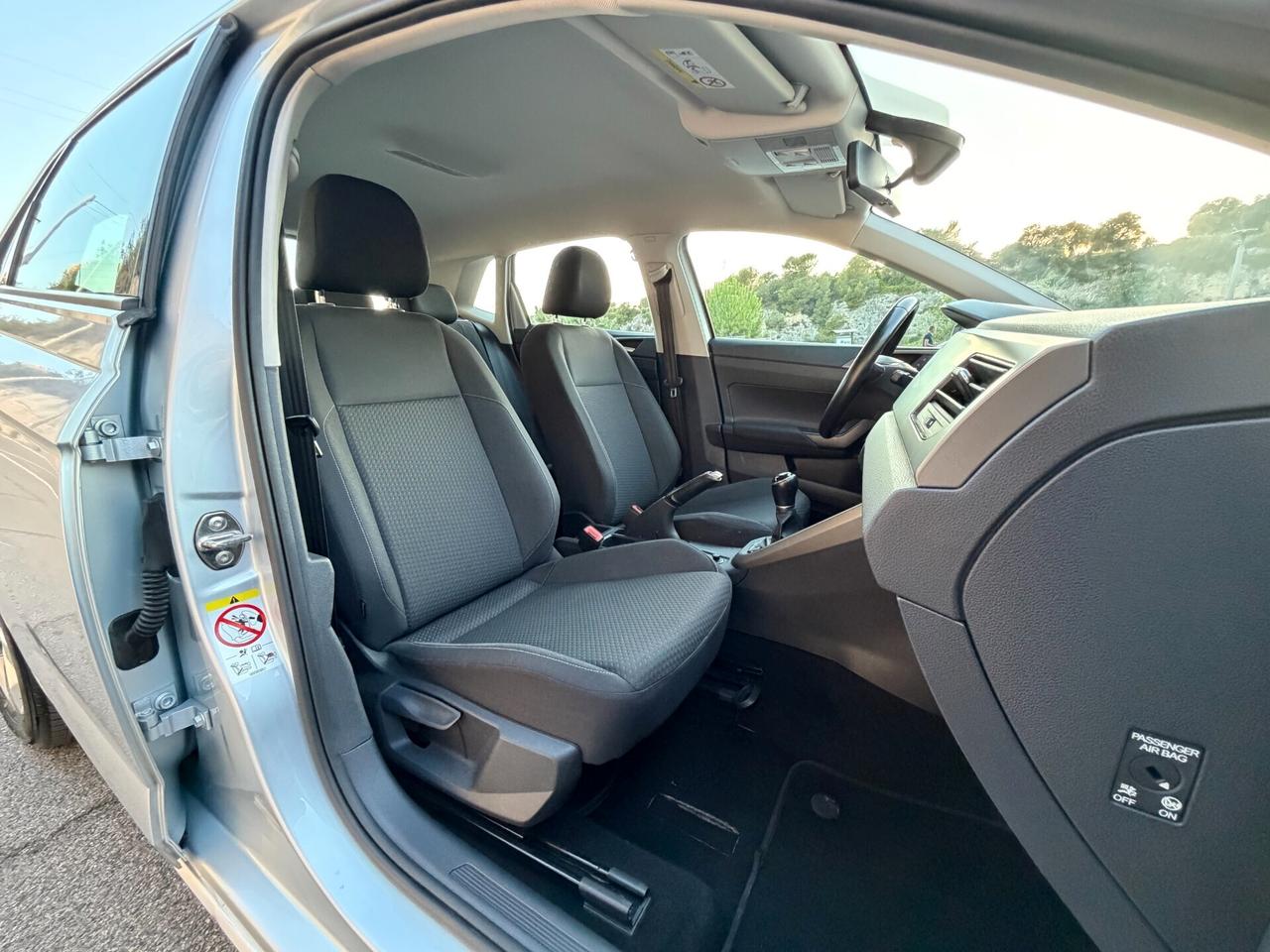 Volkswagen Polo/1.0 75 CV/LED/5 POSTI/CAR PLAY