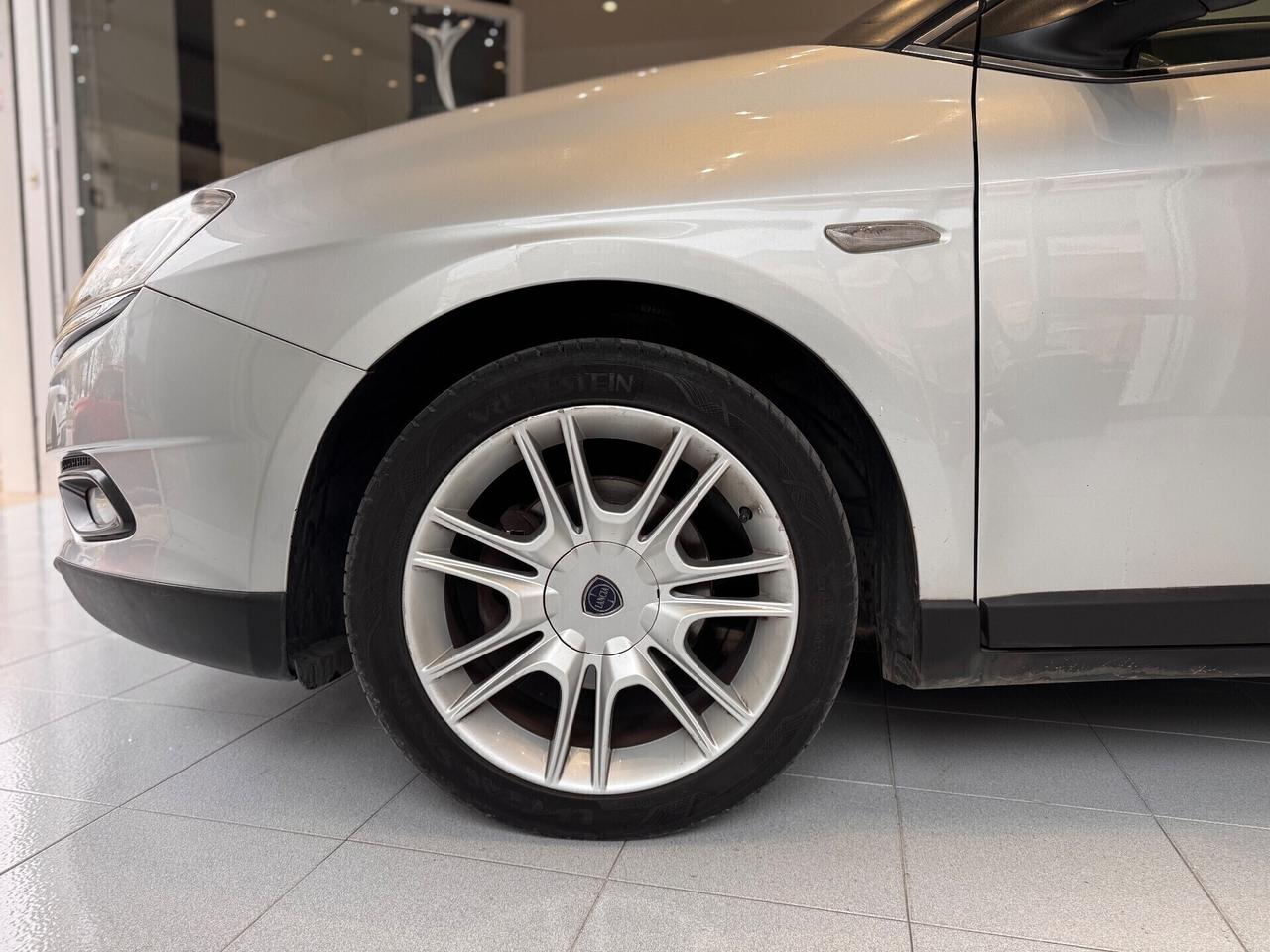 Lancia Delta 1.6 MJT Platino “TETTO APRI”