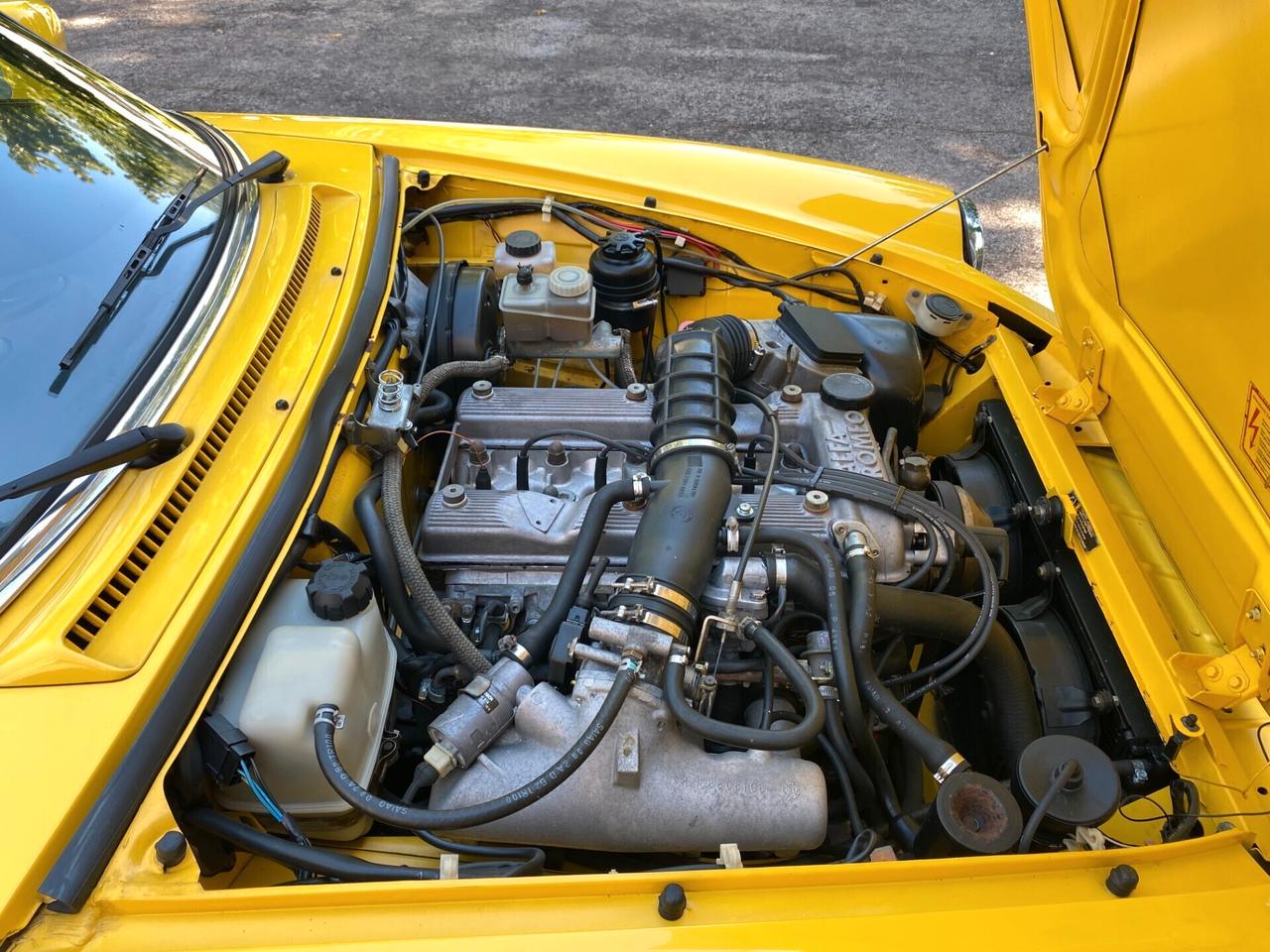 Alfa Romeo DUETTO SPIDER