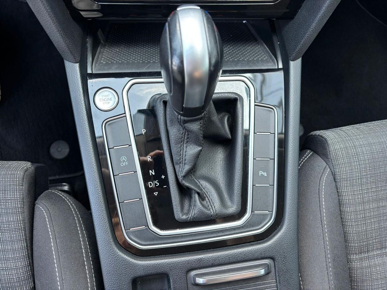 Volkswagen Passat Variant BUSINESS 2.0 TDI SCR EVO DSG
