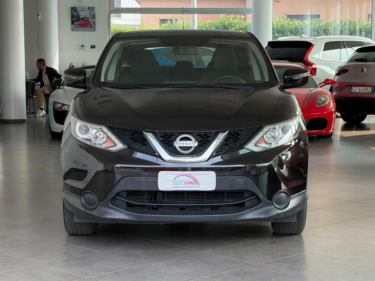 Nissan Qashqai 1.5 dci Visia 110cv