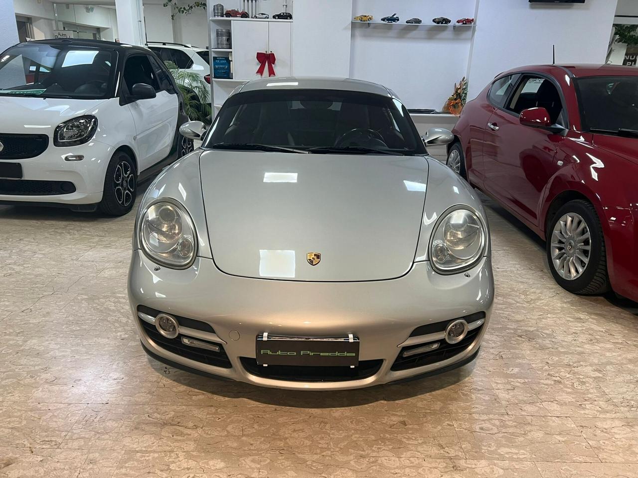 Porsche Cayman 2.7