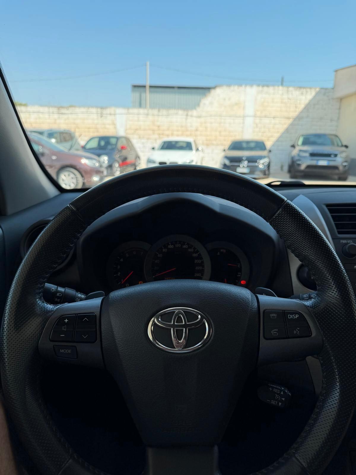 Toyota RAV 4 RAV4 Crossover 2.2 D-Cat A/T 150 CV Luxury