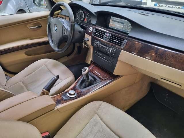 BMW 320 320d Touring Futura