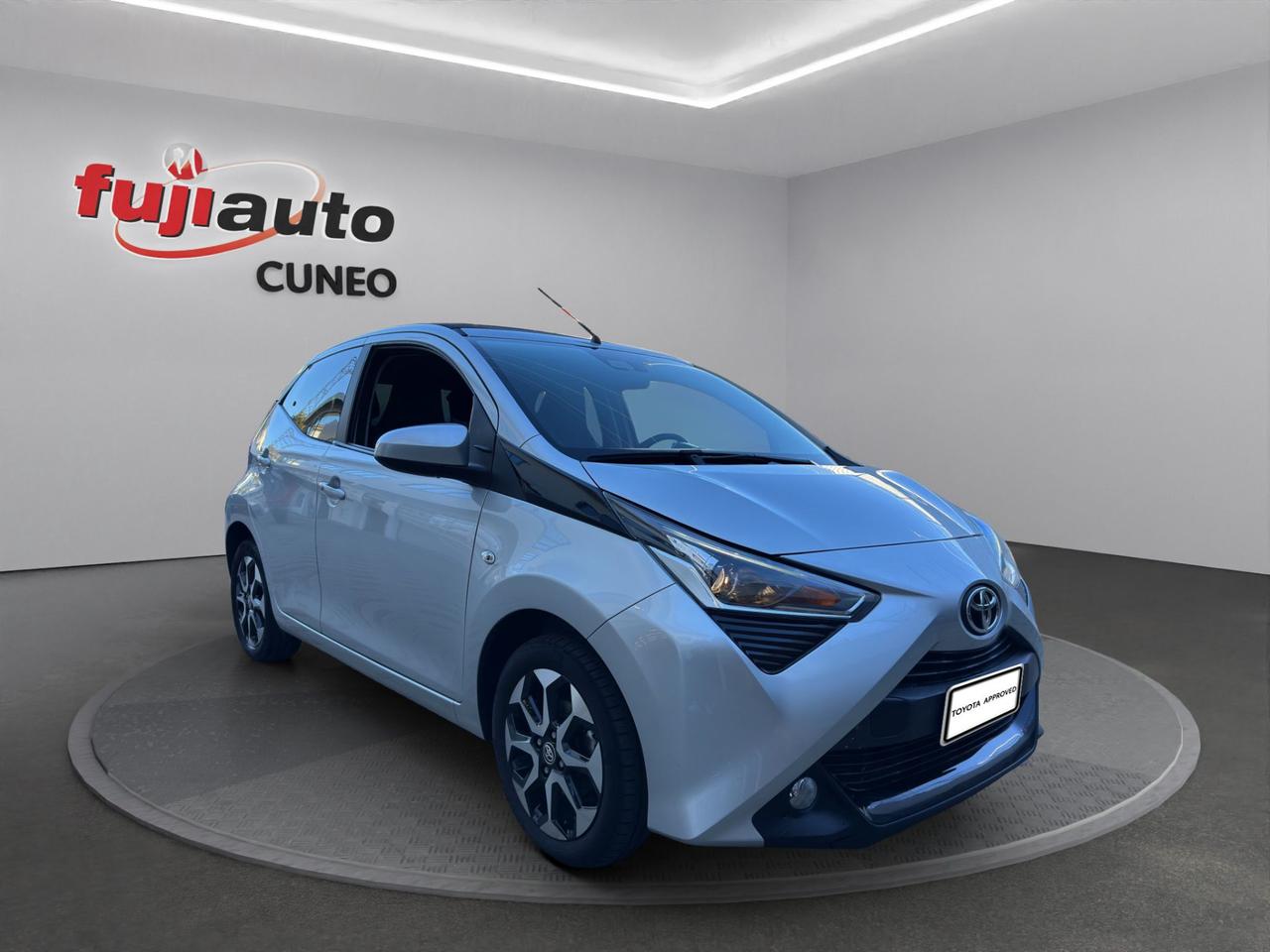 Toyota Aygo 5p 1.0 x-wave m-mt 72cv