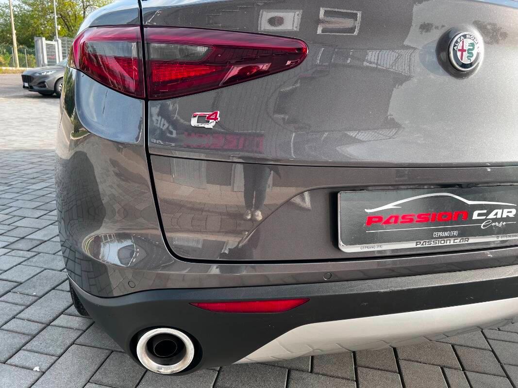 Alfa Romeo Stelvio 2.0 t Executive Q4 200cv auto