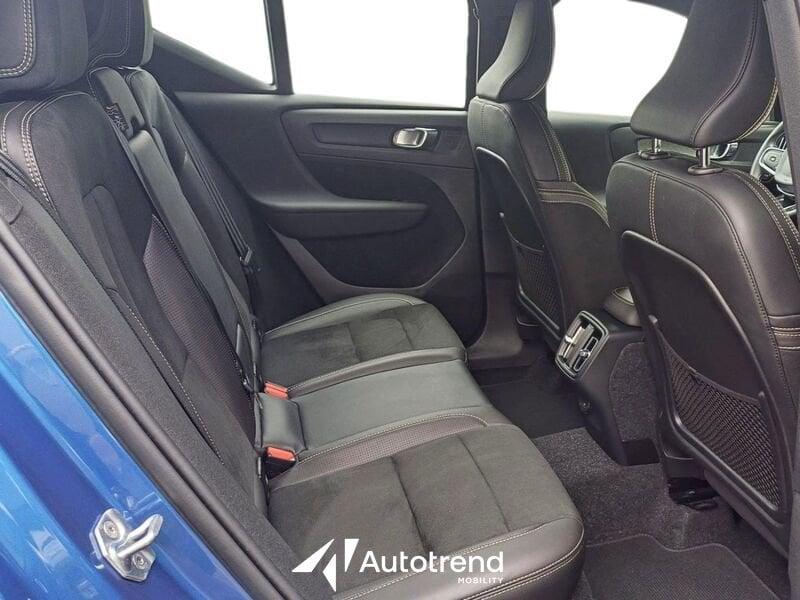 Volvo XC40 D3 150 CV AWD Automatica NAVI LED R-design