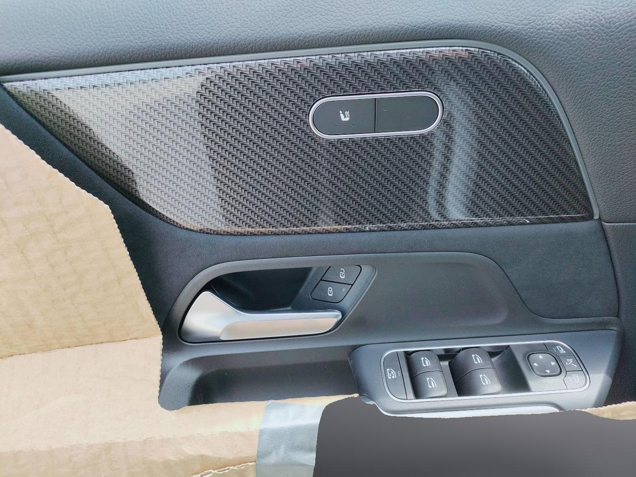 Mercedes-Benz GLA 200 d automatic