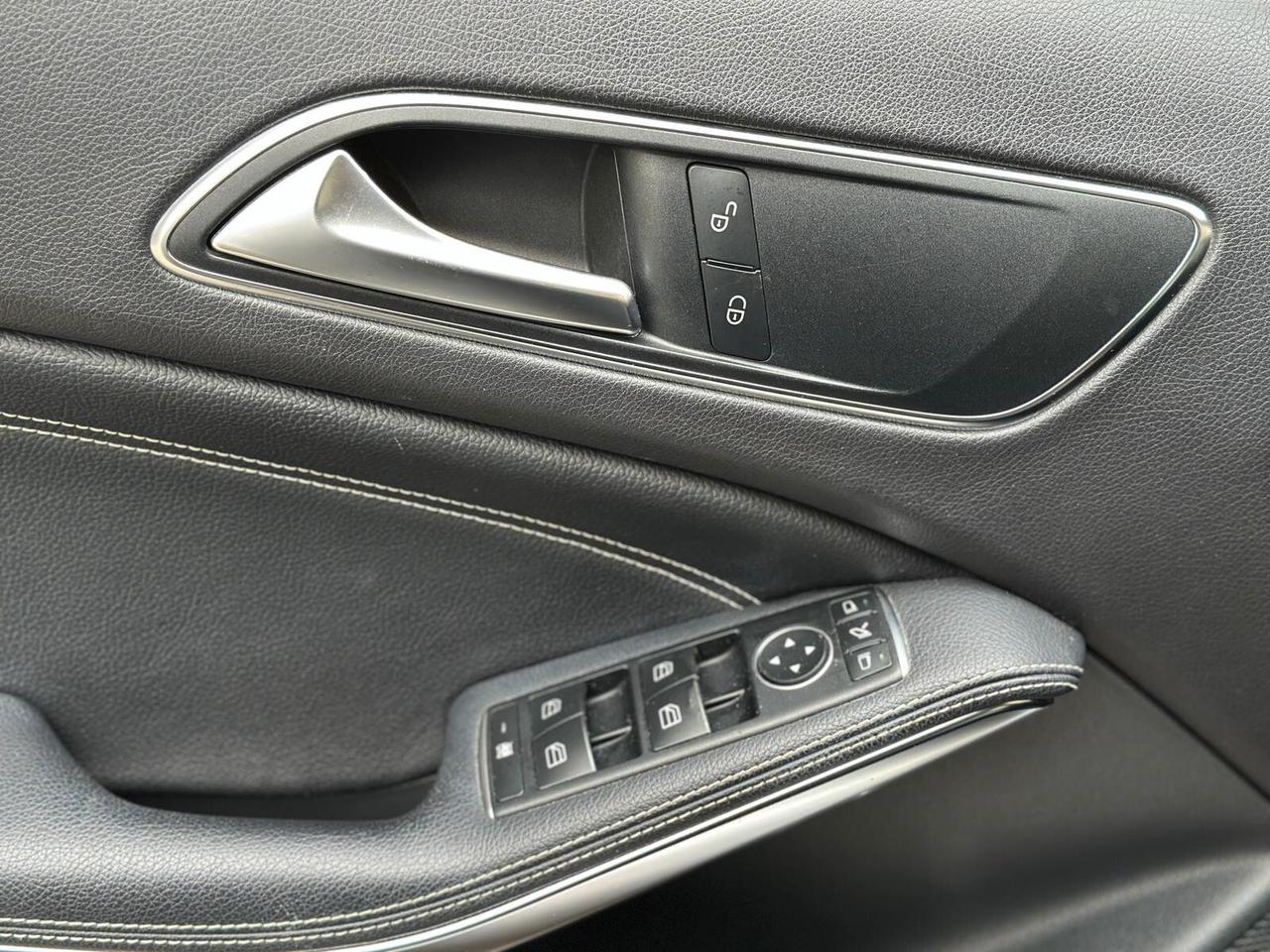 Mercedes-benz GLA 200 d Automatic Premium