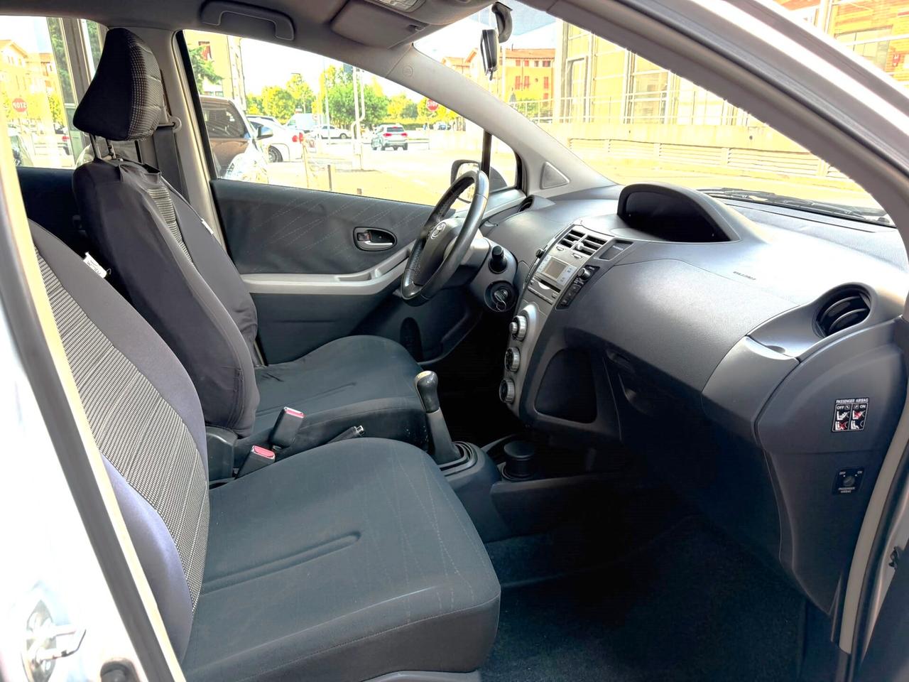 Toyota Yaris 1.3 5 porte