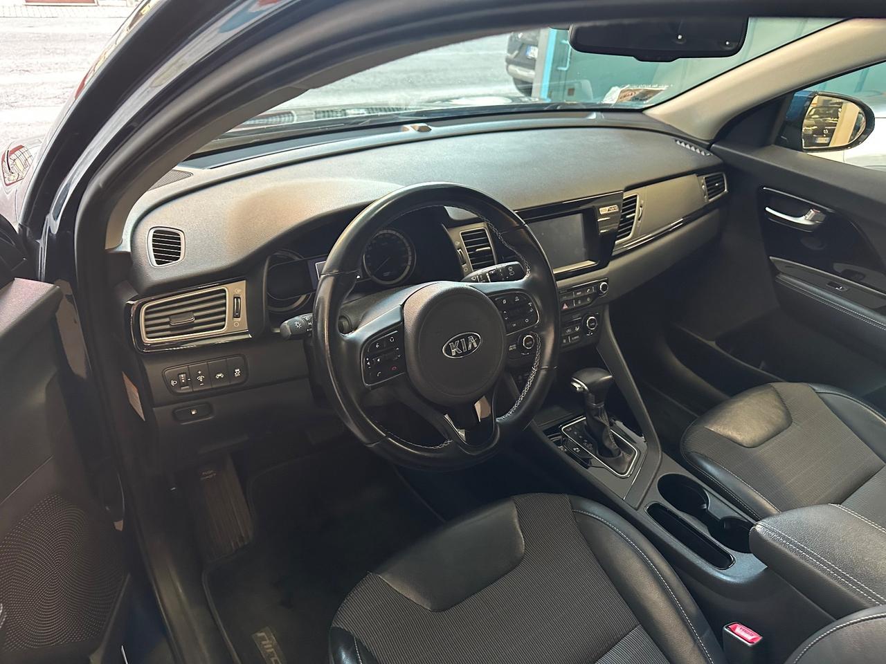 Kia Niro 1.6 GDi DCT HEV Style - Autonavigli