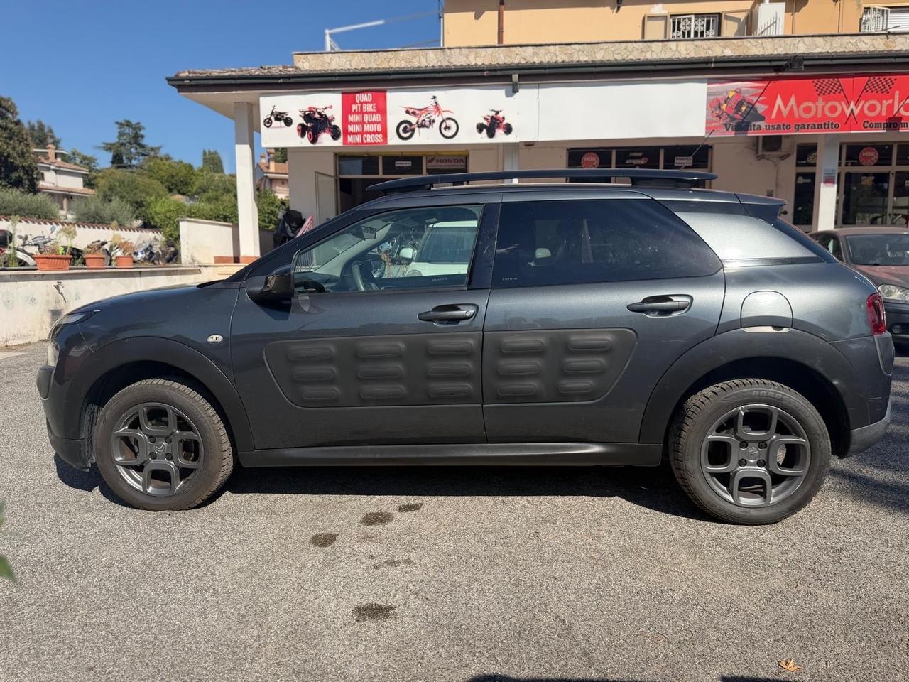 Citroen C4 Cactus BlueHDi 100 Shine