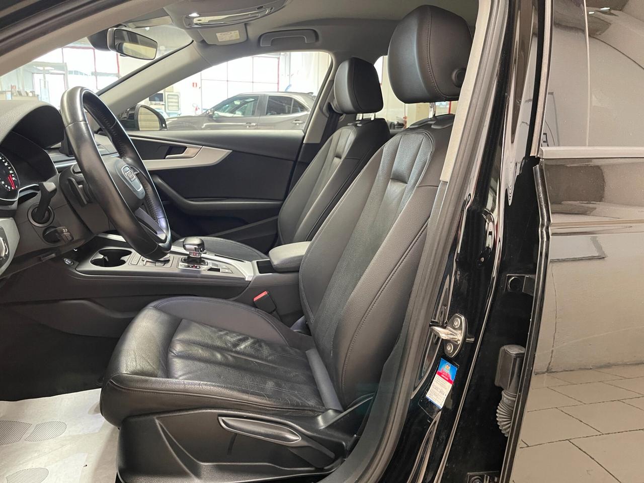 Audi A4 Avant Sport 35 2.0 TDI 150cv s-tronic-LEGGI SOTTO
