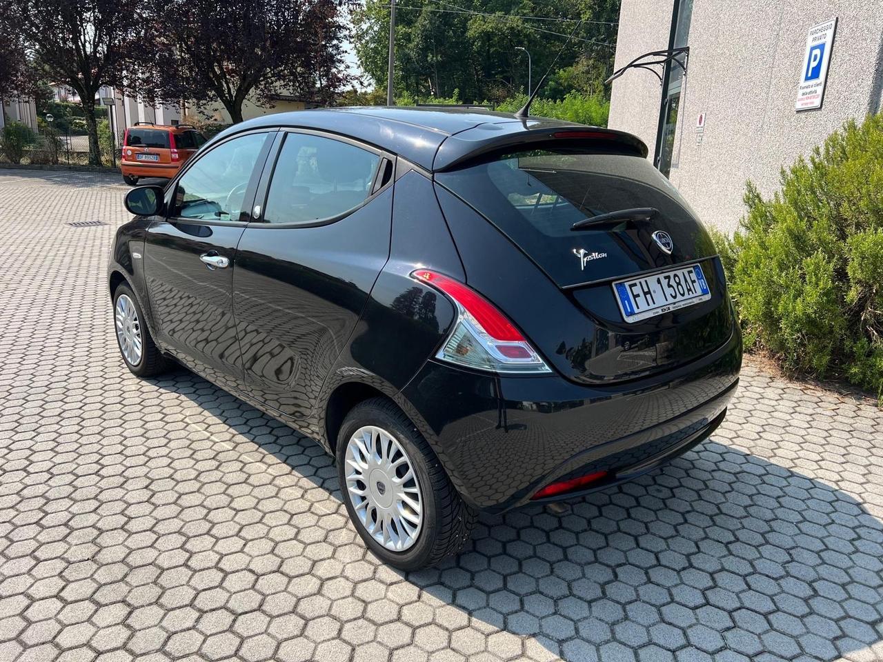 Lancia Ypsilon 1.2 69 CV 5 porte GPL Ecochic Unyca