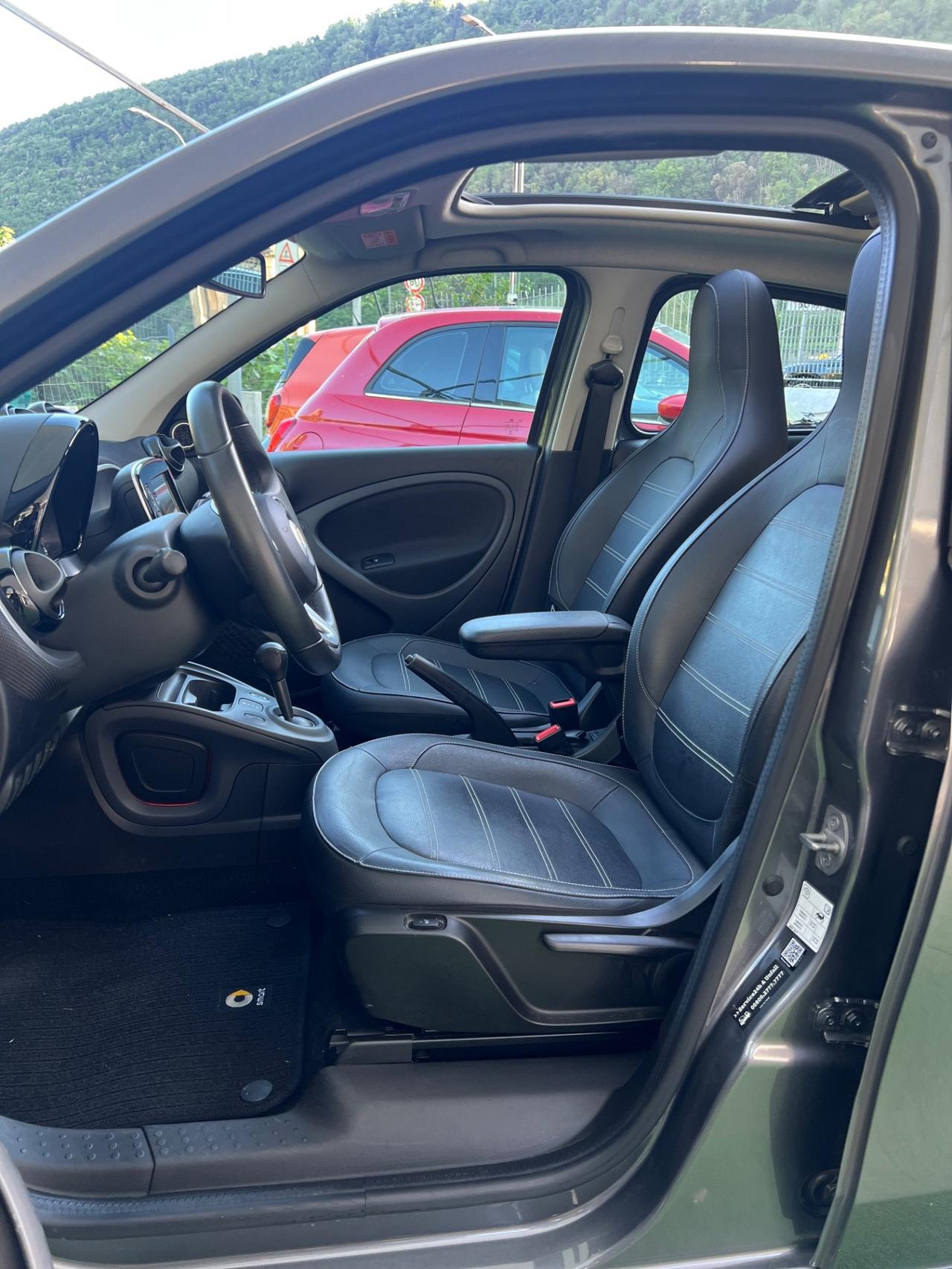 Smart ForFour 0.9 90cv - cabrio -pelle -automatica - Full Optional