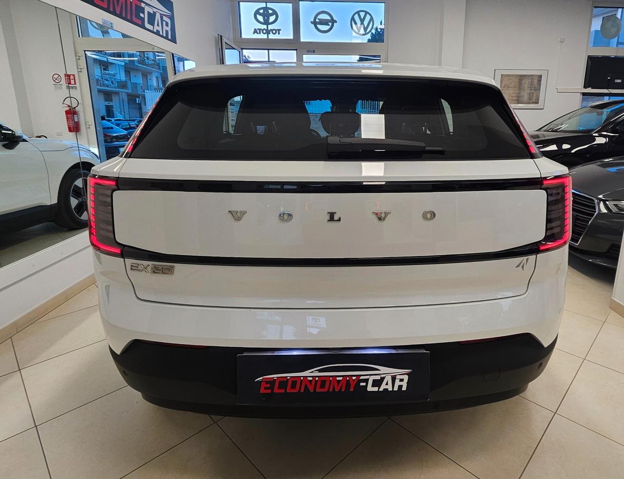 Volvo EX30 Single Motor Extended Range RWD Core