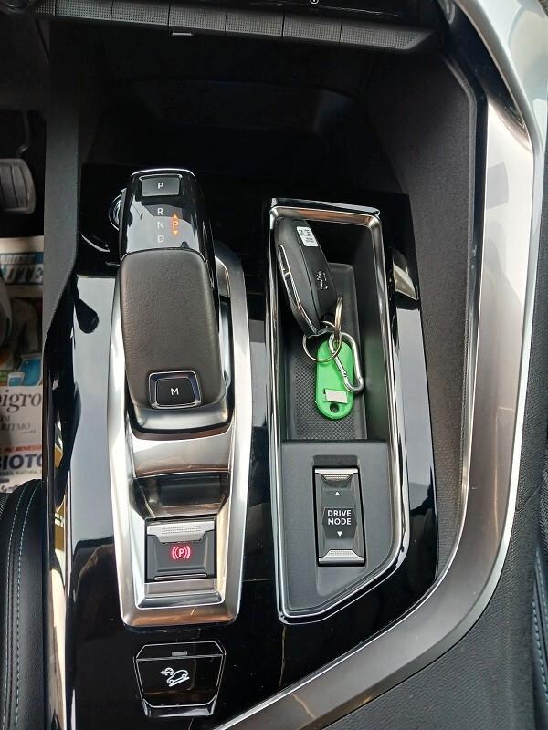 PEUGEOT 5008 1.5 BLUEHDi 130 CV EAT8 7 POSTI ALLURE PACK
