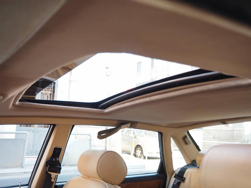 Jaguar XJ40 3.6