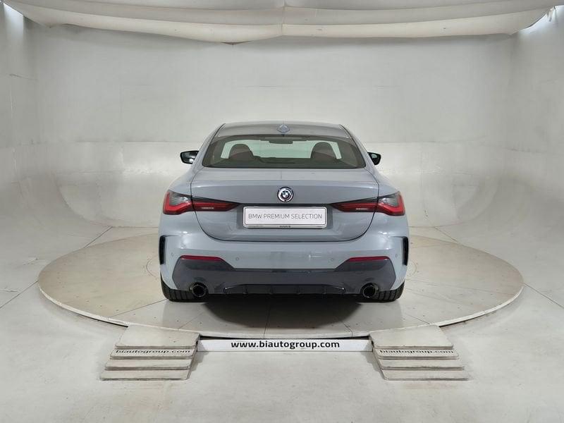 BMW Serie 4 Coupé Serie 4 G22 2020 Coupe Diesel 420d Coupe mhev 48V Msport auto