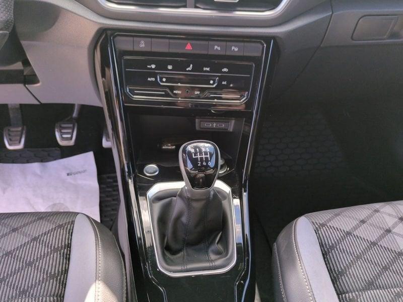 Volkswagen T-Roc T-Roc 2.0 tdi R-Line 115cv